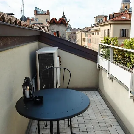 דירה Duomo Elegant Penthouse פארמה