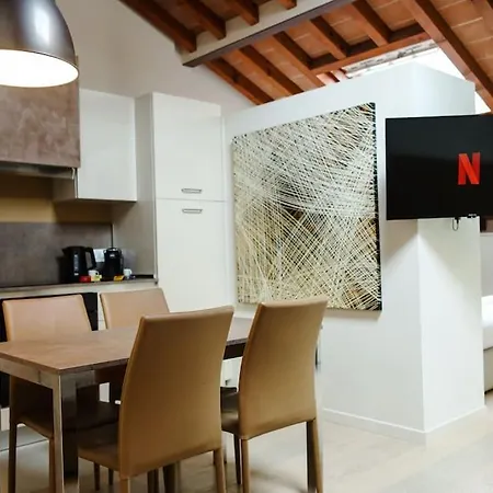 Duomo Elegant Penthouse * Parme